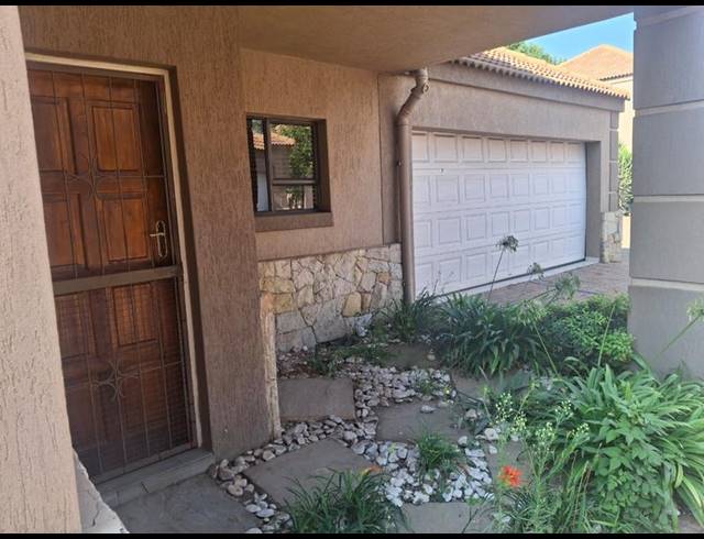 3 BEDROOM PROPERTY TO RENT IN MANTEVREDE